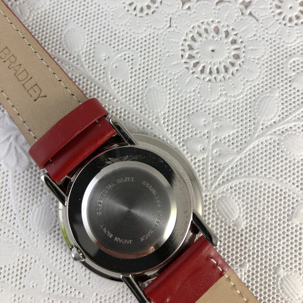 Mums the word Vera Bradley front and back this Red Leather Watch - Picture 3 of 4